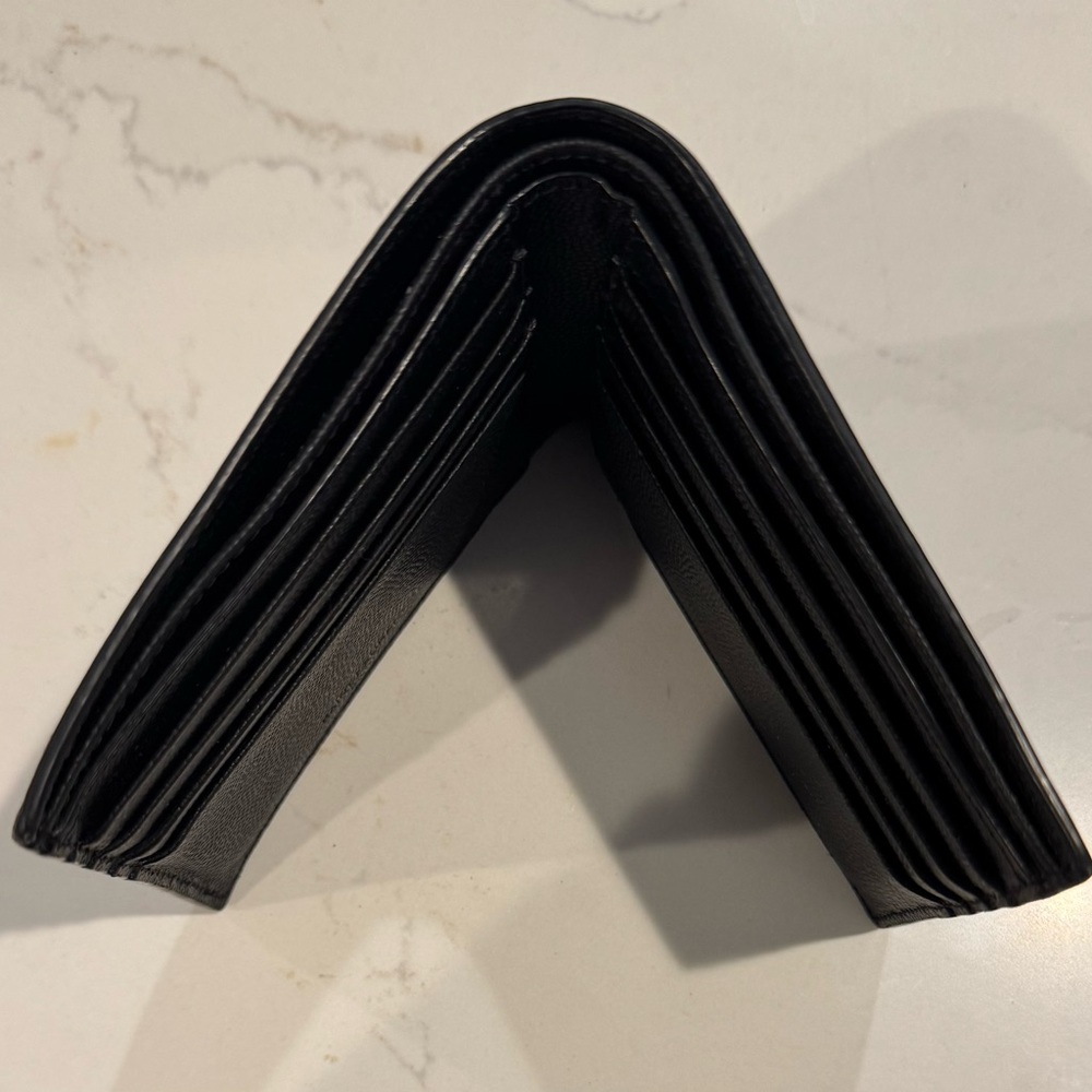SAINT LAURENT PARIS EAST/WEST WALLET IN GRAIN DE POUDRE LEATHER in black - Picture 7 of 10